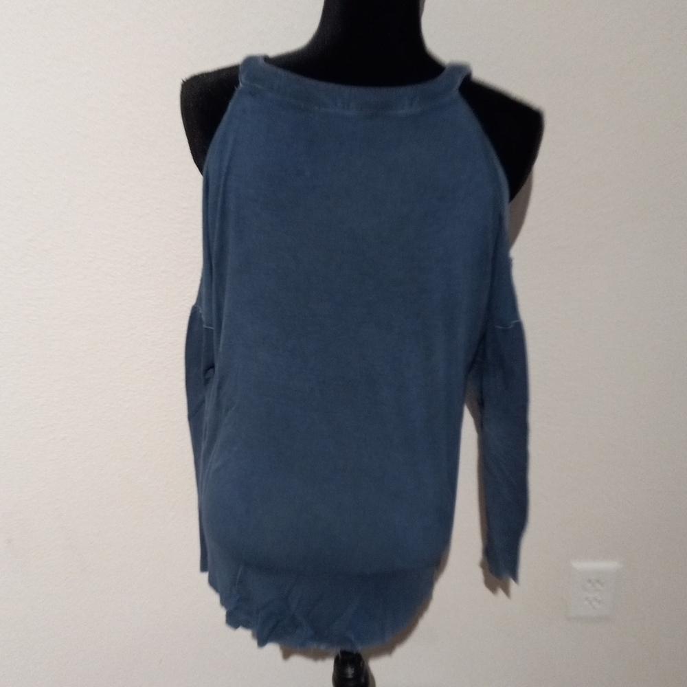 DEAR JOHN distressed open shoulder medium flow top - Picture 3 of 9